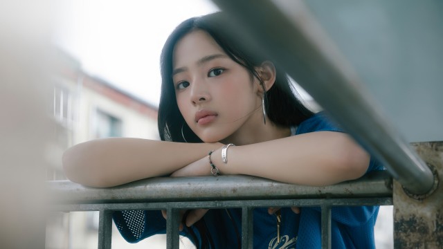 minji newjeans how sweet hd wallpaper uhdpaper com 566 0 j